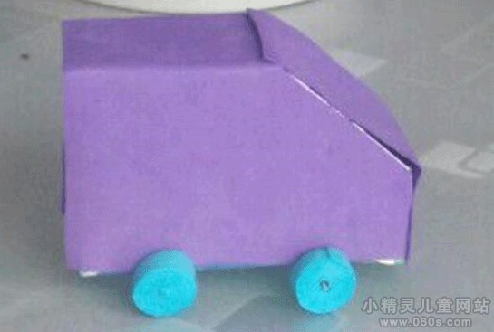 中班手工教案 小纸箱制作小汽车