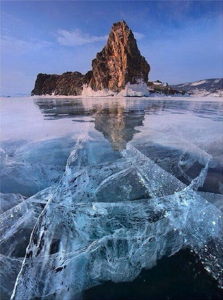 淌洋在贝加尔湖的冰天雪地,至死不渝!