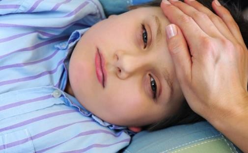 什么原因会引起儿童疱疹性咽峡炎？