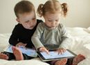 孩子玩ipad危害大 父母必知孩子玩ipad的注意事项